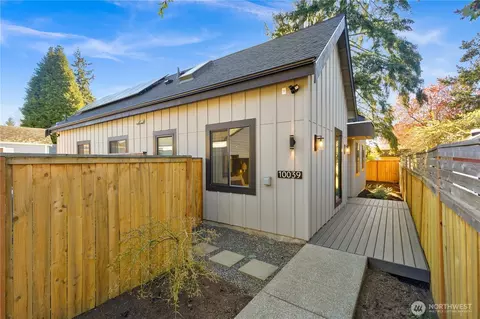 10039 13th Ave NW, Seattle, WA 98177