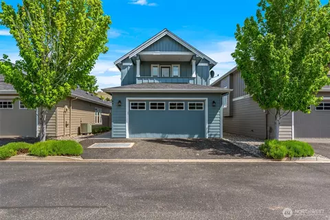 2452 NW Columbia Ave #44, East Wenatchee, WA 98802