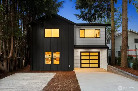 8823 Dibble Ave NW, Seattle, WA 98117