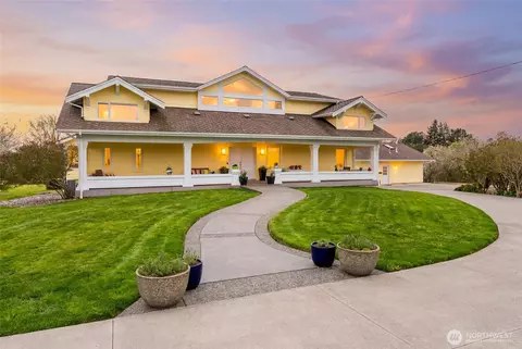 3910 Cliffside Dr, Bellingham, WA 98225