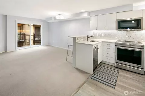 425 Vine St #614, Seattle, WA 98121