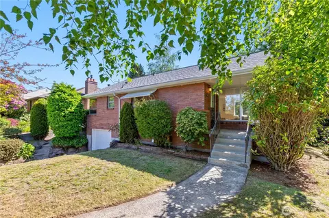6542 43rd Ave NE, Seattle, WA 98115