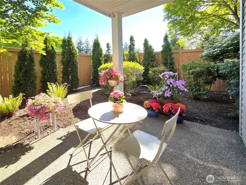 1101 63rd St SE #F, Auburn, WA 98092