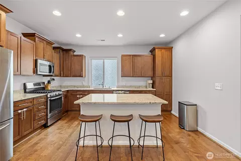Kitchen - 4429 Riverfront Blvd, Everett, WA 98203 photo 2 of 6