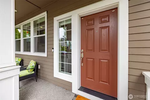 Entry Way - 4429 Riverfront Blvd, Everett, WA 98203 photo 1 of 1
