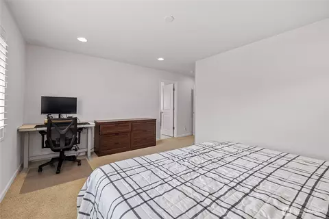 Bedroom - 4429 Riverfront Blvd, Everett, WA 98203 photo 2 of 4