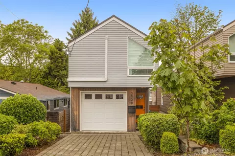 3928 S Findlay St, Seattle, WA 98118
