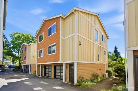 12031 35th Ave NE #A, Seattle, WA 98125