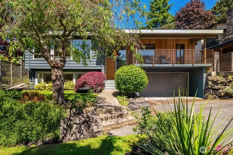 3532 NW 67th St, Seattle, WA 98117