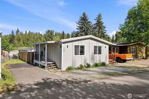 31108 3rd Ave #222, Black Diamond, WA 98010