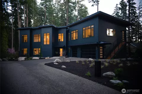 13970 Manzanita Rd NE, Bainbridge Island, WA 98110