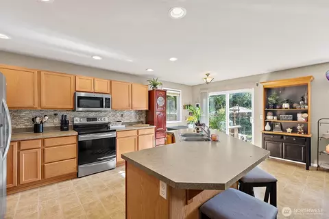 Kitchen - 17801 14th Avenue Ct E, Spanaway, WA 98387 photo 1 of 5