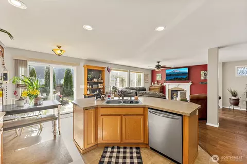 Kitchen - 17801 14th Avenue Ct E, Spanaway, WA 98387 photo 5 of 5