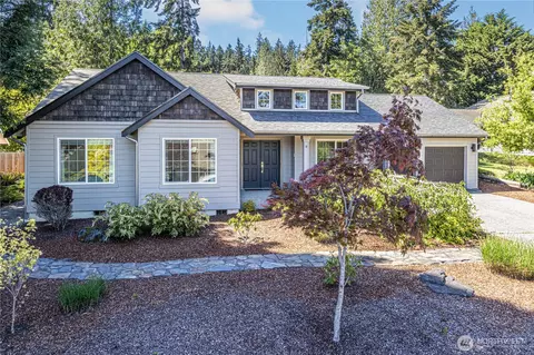 70 Camano Ln, Port Ludlow, WA 98365