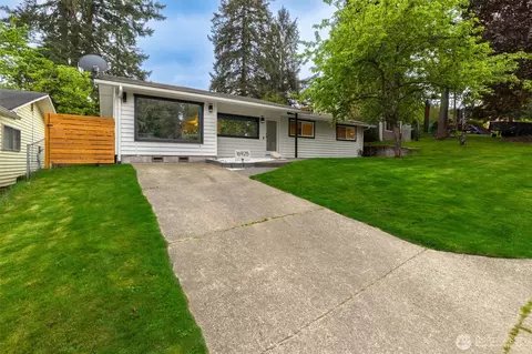16925 SE 252nd Pl, Covington, WA 98042 photo 2