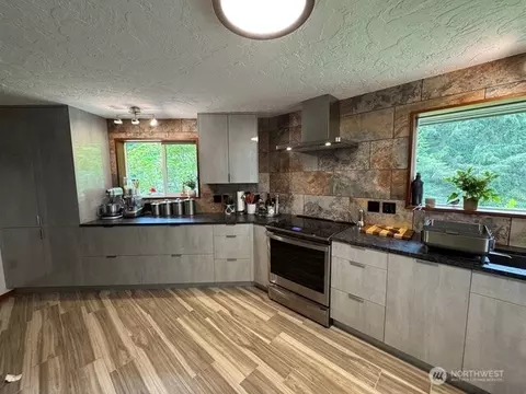 Kitchen - 94 Raccoon Rd, Sequim, WA 98382 photo 1 of 6