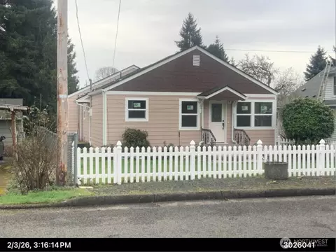 Exterior - 3 Pacific Pl, Longview, WA 98632 photo 2 of 14