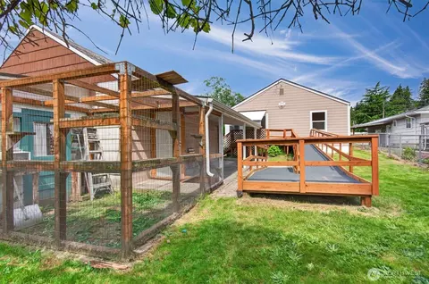 Exterior - 3 Pacific Pl, Longview, WA 98632 photo 14 of 14
