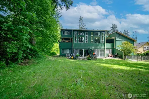 227 Lark St SW #E, Tumwater, WA 98512