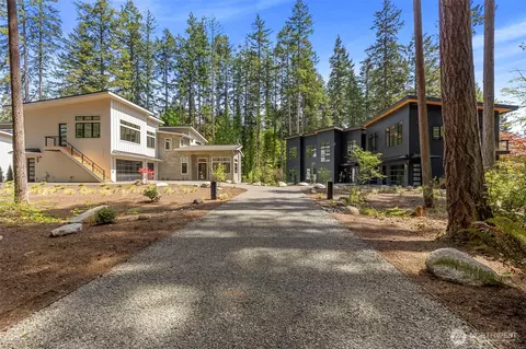 13982 13970 Manzanita Rd NE, Bainbridge Island, WA 98110