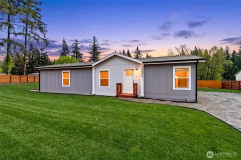 18429 SE Covington Sawyer Rd, Kent, WA 98042