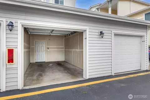 Exterior - 14915 38th Dr SE #HH1028, Bothell, WA 98012 photo 2 of 3