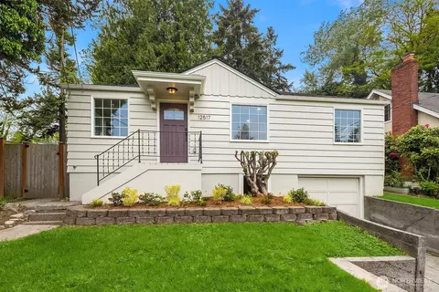 12517 22nd Ave NE, Seattle, WA 98125