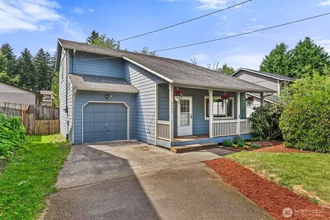 5045 Carole Dr NE, Olympia, WA 98516