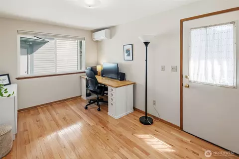 520 N 79th St, Seattle, WA 98103 photo 21
