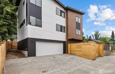 5446 40th Ave SW, Seattle, WA 98136