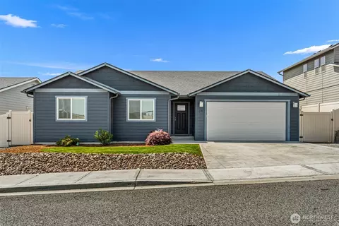 138 S Nevada Ave, East Wenatchee, WA 98802