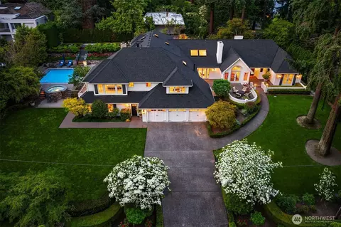 8826 NE 2nd Pl, Medina, WA 98039