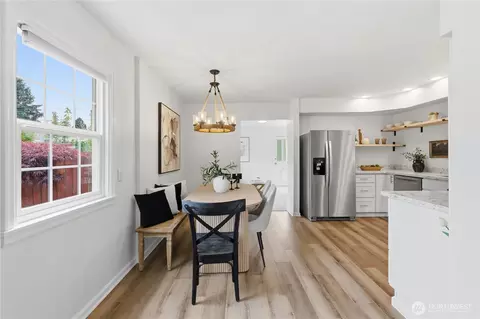 Dining - 1620 Maple St, Everett, WA 98201 photo 1 of 3
