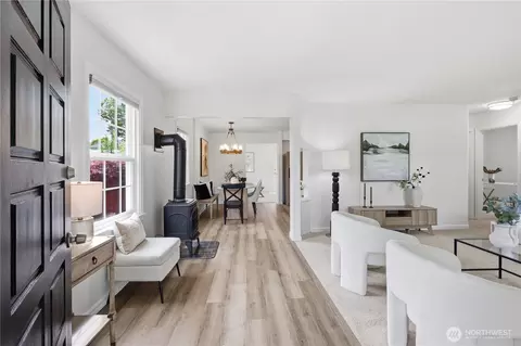 Entry Way - 1620 Maple St, Everett, WA 98201 photo 1 of 1
