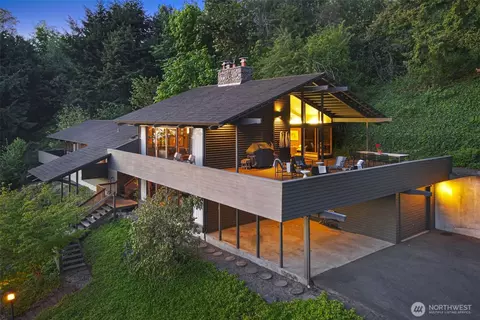 16720 15th Ave NW, Shoreline, WA 98177