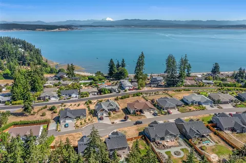 1314 Sunrise Estates Pl, Camano Island, WA 98282
