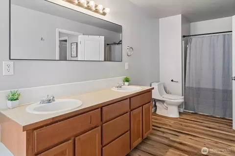 Bath - 1210 Blue Jay Ave SW, Orting, WA 98360 photo 1 of 3