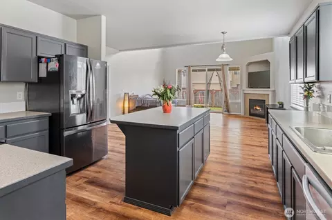 Kitchen - 1210 Blue Jay Ave SW, Orting, WA 98360 photo 3 of 6
