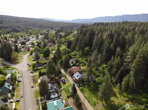 4 5th St Aly, Roslyn, WA 98941