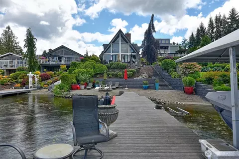 1504 E Lakeshore Dr, Lake Stevens, WA 98258