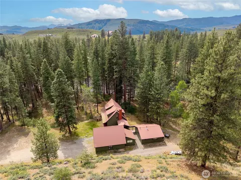 19 Maughan Rd, Winthrop, WA 98862