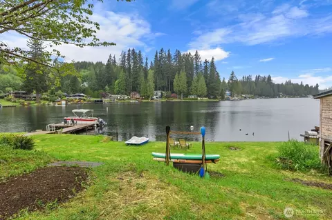 2702 Middle Shore Rd, Snohomish, WA 98296