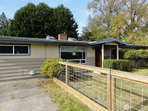 28821 18th Ave S, Federal Way, WA 98003