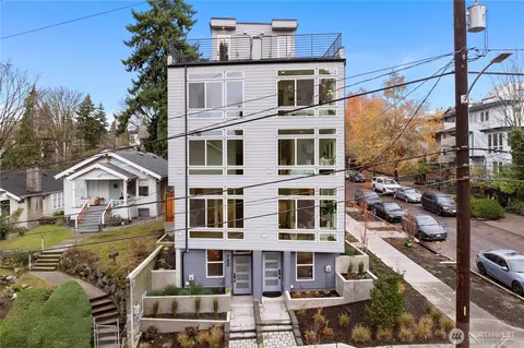 724 N 36th St, Seattle, WA 98103