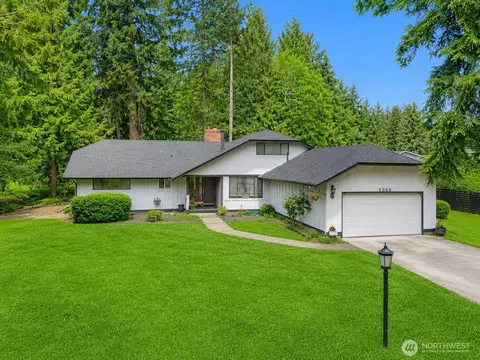 5808 Woodlake Dr W, University Place, WA 98467