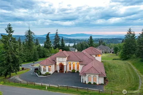 1880 Vineyard Pl, Bellingham, WA 98226