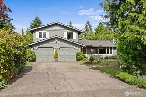 3742 Goldcrest Hts NW, Olympia, WA 98502