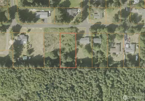 18 Shamrock Way, Ocean Shores, WA 98550