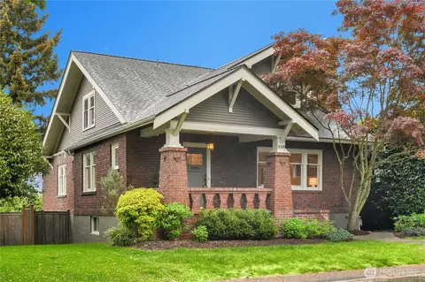110 Smith St, Seattle, WA 98109