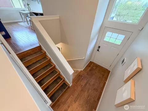 Entry Way - 15003 108th Pl NE, Bothell, WA 98011 photo 2 of 3